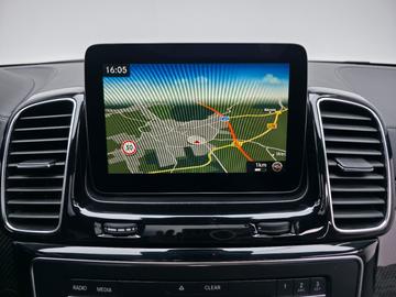 2016 Mercedes-BENZ GLS — миниатюра 31