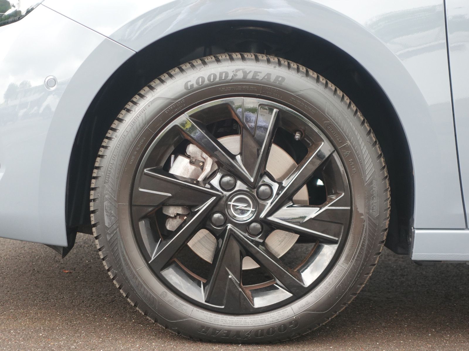 Fahrzeugabbildung Opel Corsa 1.2Turbo GS Allwetter,Sitzh,Voll-LED,PDC