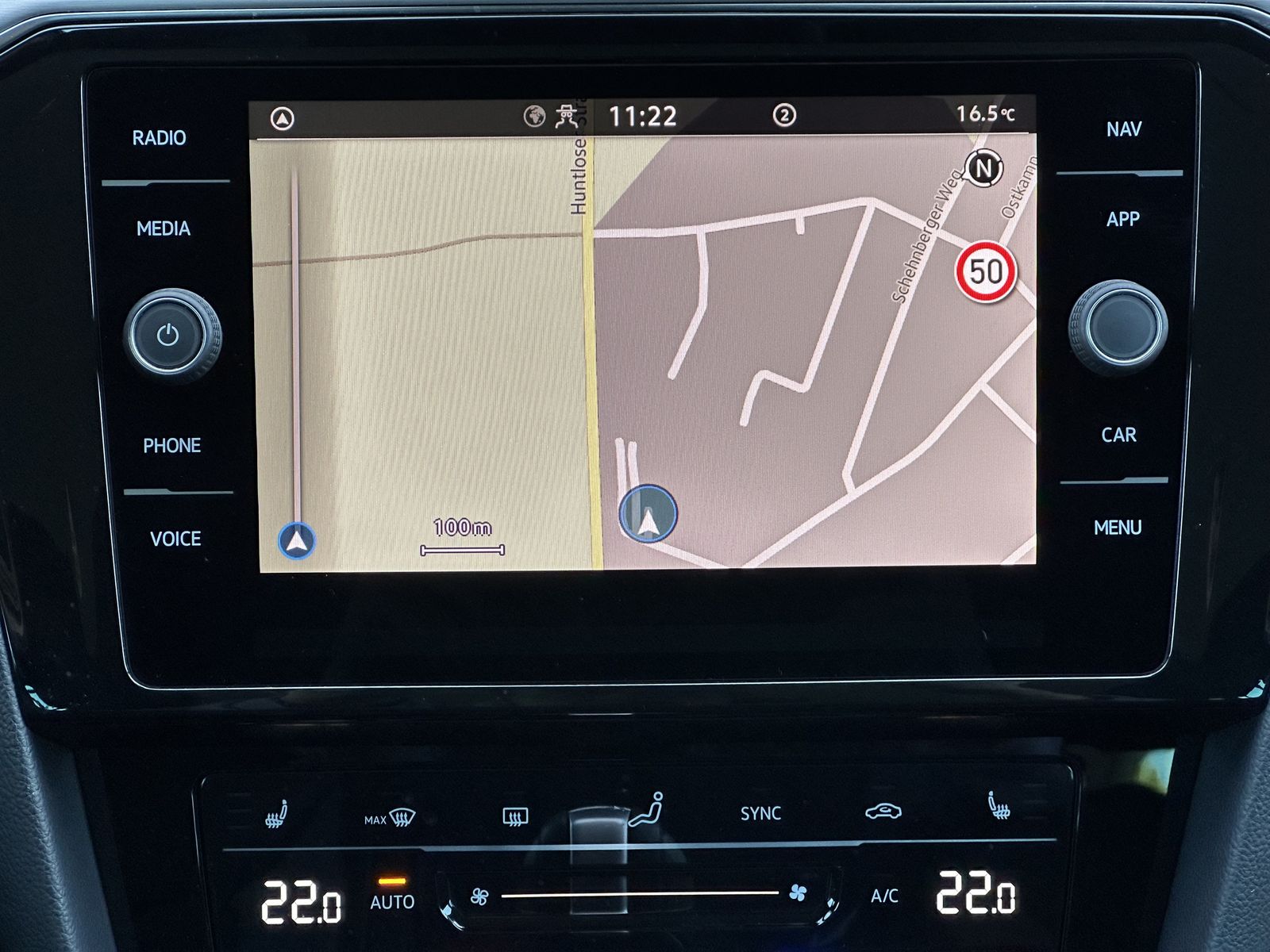 Fahrzeugabbildung Volkswagen Passat Variant 2.0 TDI DSG Elegance NAV+LED+AHK