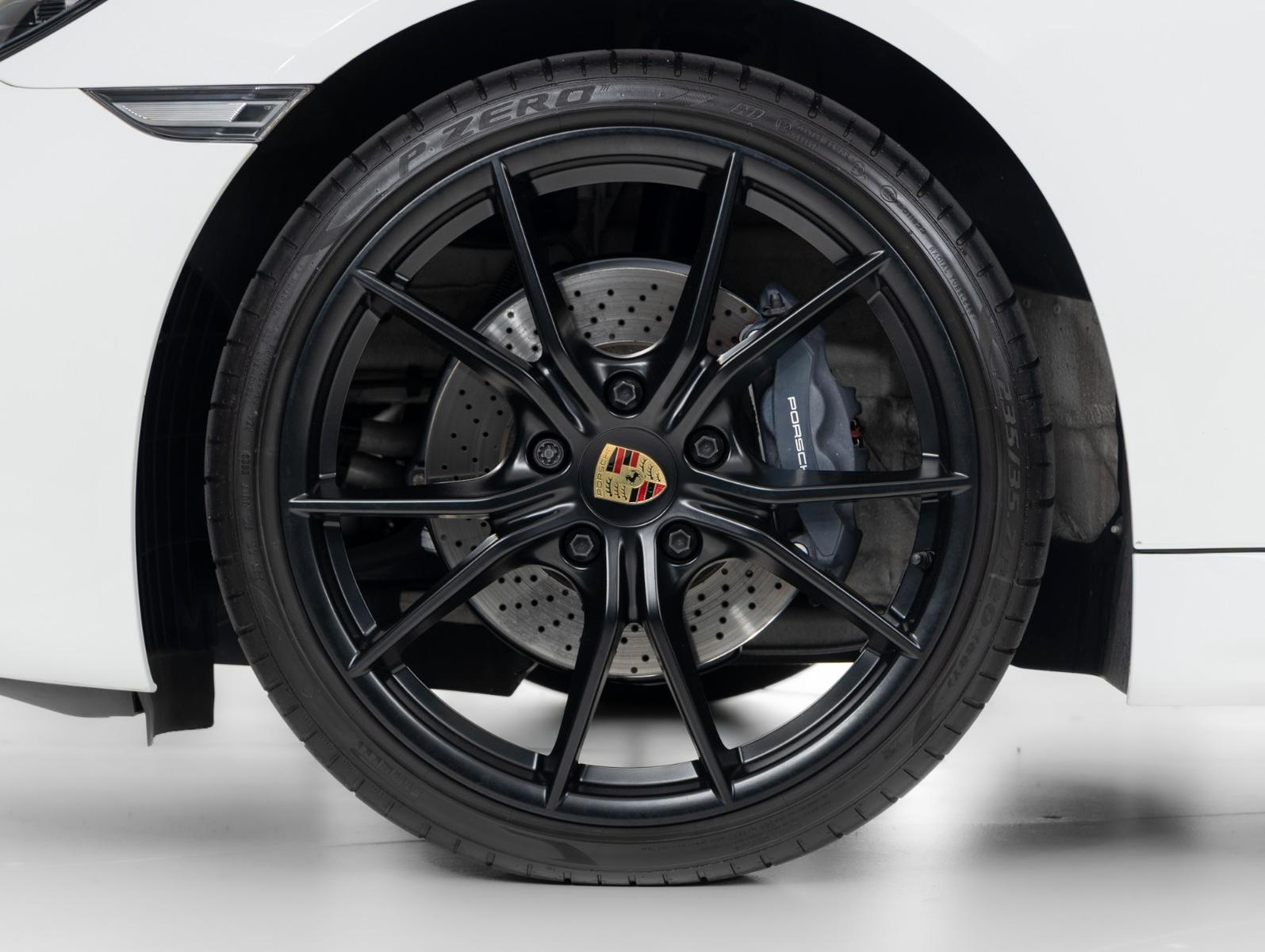 Porsche 718 Boxster - CarPlay - Navi - ACC - Lederpaket