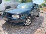 Volkswagen Golf 4  1.6 Benzin  TÜV bis 0... - Volkswagen Golf aus 1997 mit Benzin-Antrieb: Kombi