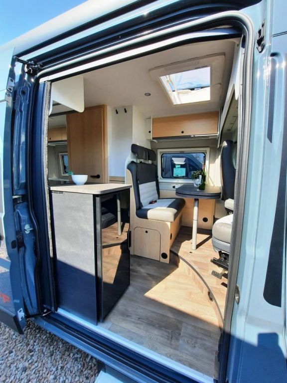 Fahrzeug Übersicht 19 Fahrzeugabbildung Sunlight Camper Van CLIFF 600 Adventure Edition Verfüg./S