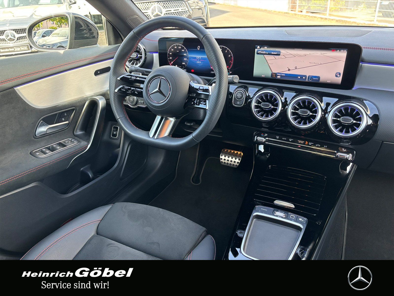 Fahrzeugabbildung Mercedes-Benz CLA 200 AMG*KEYSLESS*APPLE-CARPALY*AMBIENTEBEL
