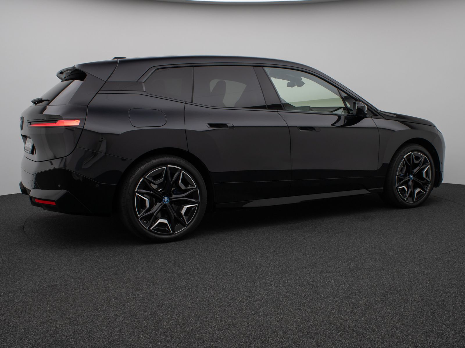 Fahrzeugabbildung BMW iX xD40 Laser 360°DAB H/K SoftCl ACC AHK Sport