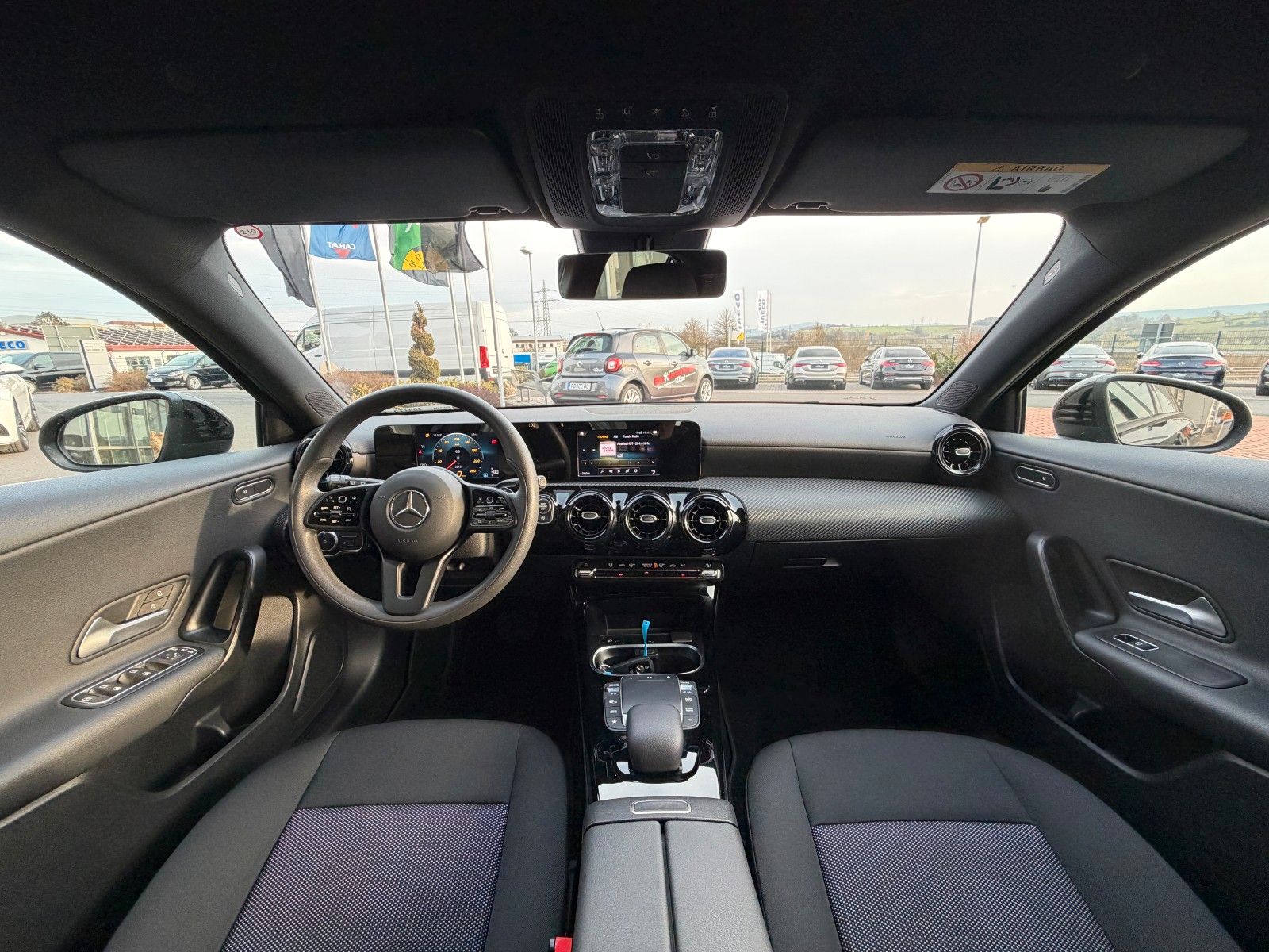 Fahrzeugabbildung Mercedes-Benz A 200 d LED+R-Kamera+TOTW+Carplay+IHC