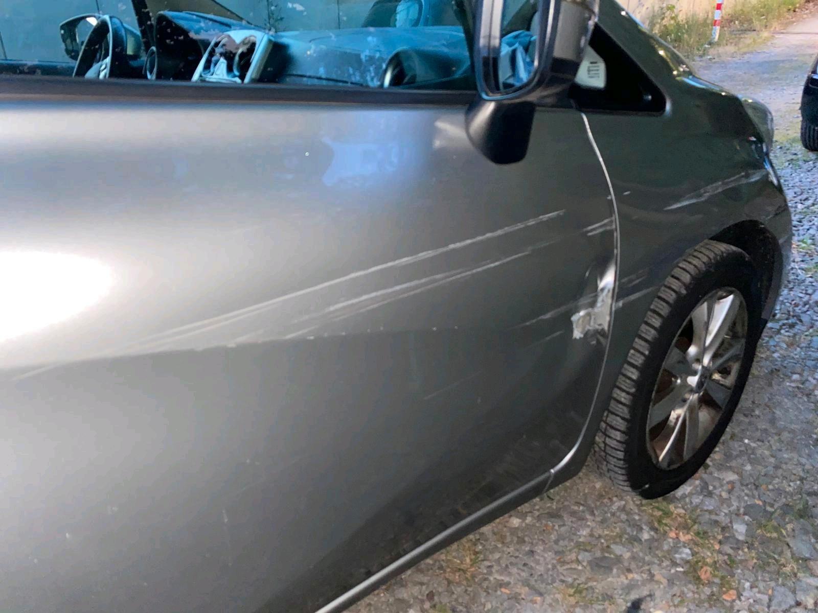 Nissan Note 2014 — photo 11