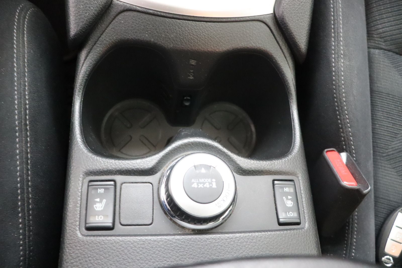 Fahrzeugabbildung Nissan X-Trail 1.6 dCi 360° 4x4 Allrad * HU/AU neu
