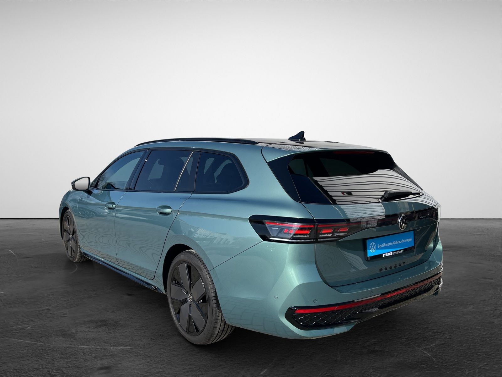 Volkswagen Passat Variant 2.0 TDI DSG R-line HeadUp AHK Na foto 5
