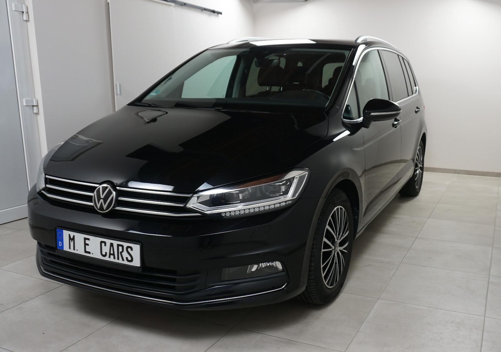 Volkswagen Touran Highline Scheckheft Leder ACC LED