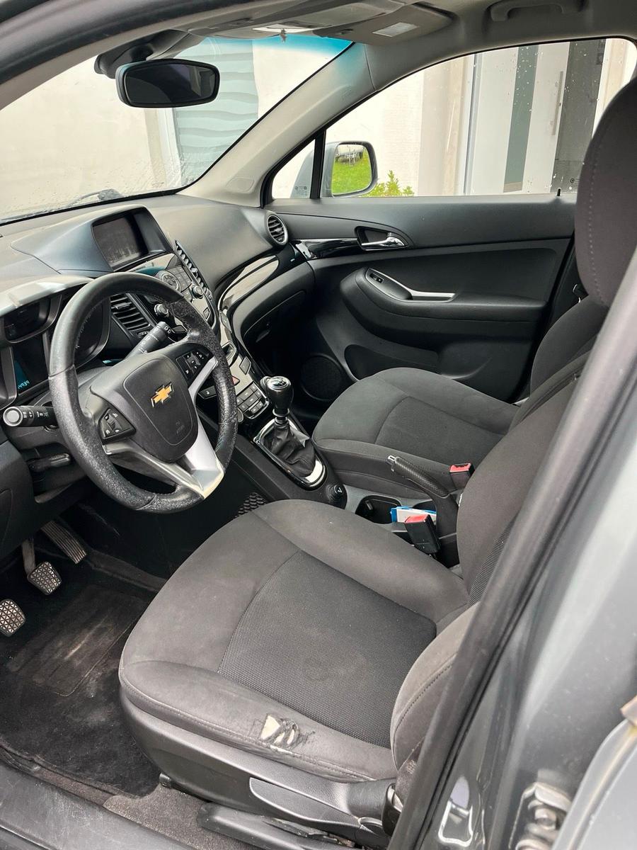 Chevrolet Orlando 2011 — photo 9