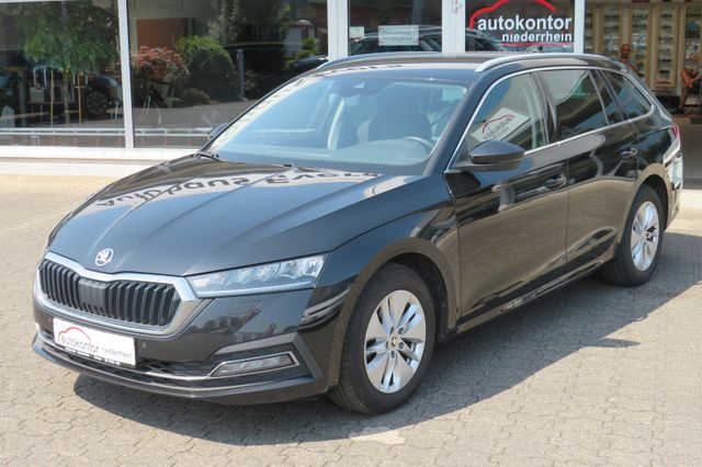 SKODA Octavia Combi Ambition TSI NAVI PDC GRA NEBEL 1.