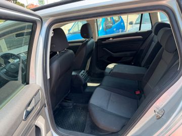 Volkswagen Passat Variant - 10