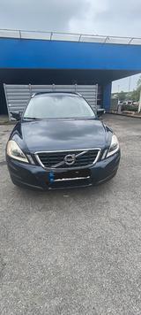 Volvo XC60  Momentum 3.2 V6