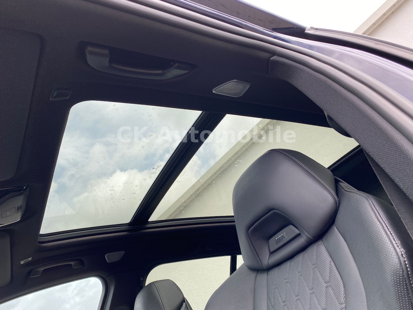 Fahrzeugabbildung BMW X5 xDrive45e M-Sport/Laser/Pano/Head-Up/360°/AHK