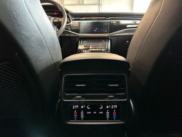 Audi SQ7*MATRIX*1.HAND*TÜV-NEU*AHK*PANO*ALCANTARA*