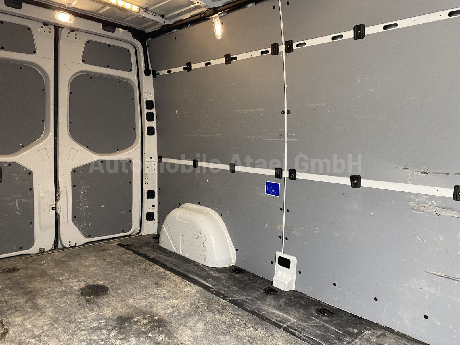 Fahrzeugabbildung Mercedes-Benz Sprinter 311 Plus Paket AHK+ KAMERA+ MBUX 8869