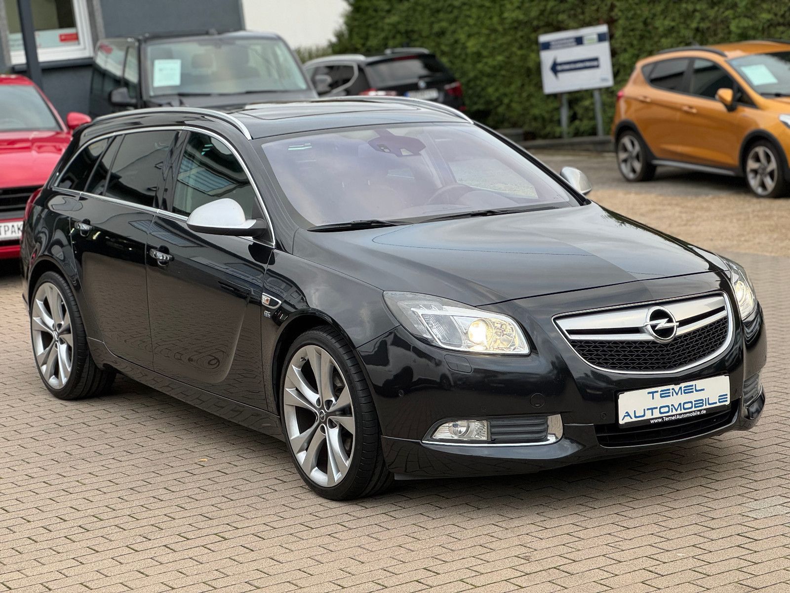 OPEL Insignia, 2010, Benzin, 220 PS