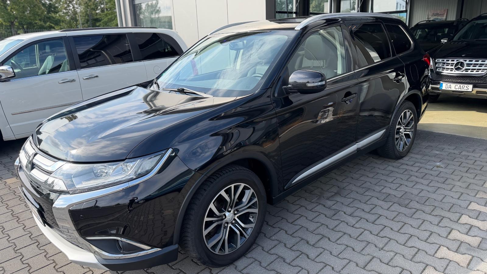 MITSUBISHI OUTLANDER - 2.2 - 150 CV  - 4WD - 7 PL - BVA