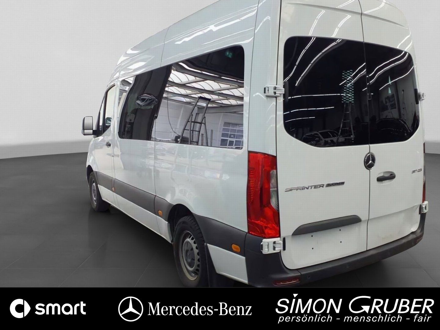Fahrzeugabbildung Mercedes-Benz Sprinter 317 Tourer L2H2 Mobilität Rollstuhl
