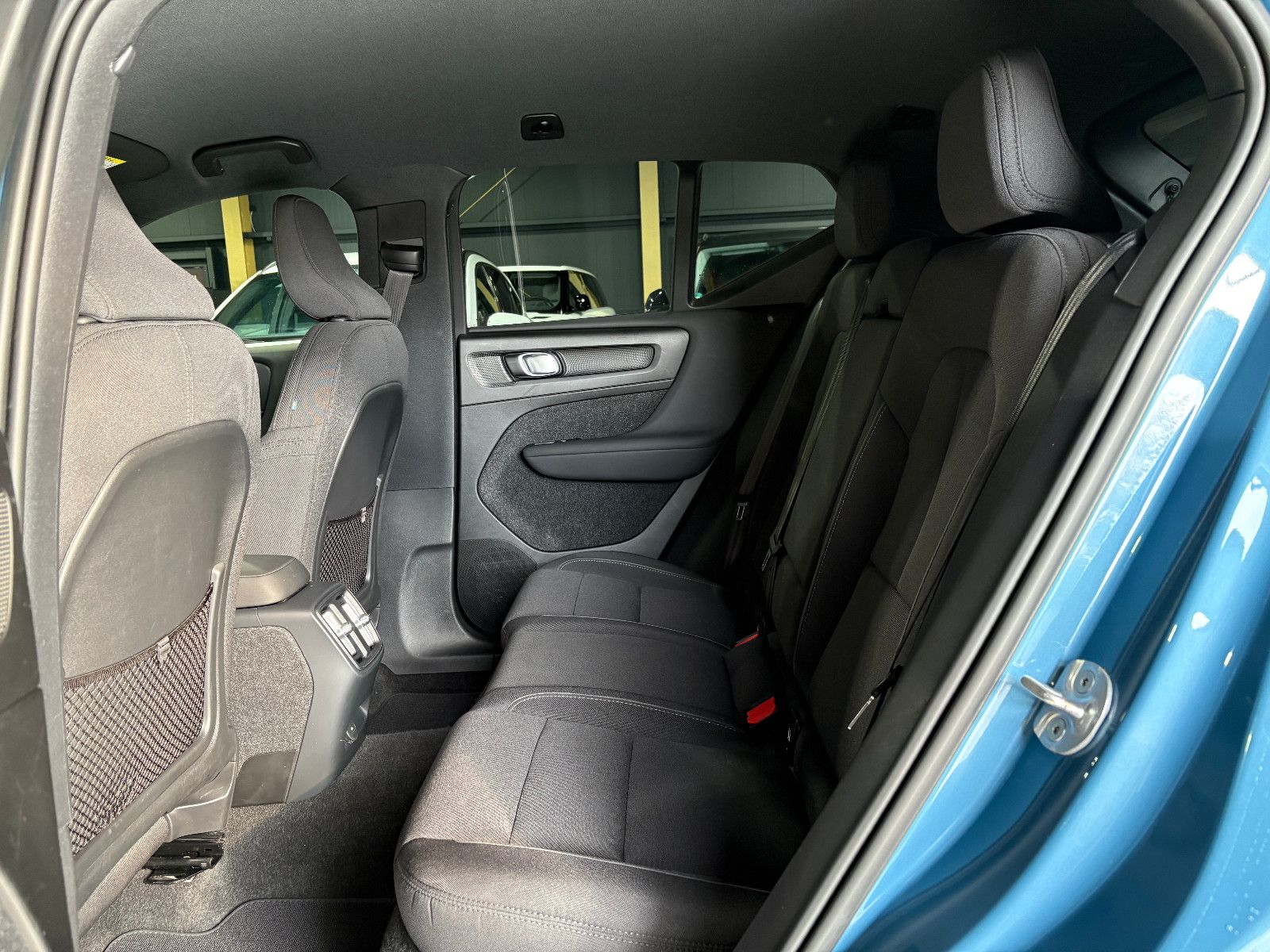 Fahrzeugabbildung Volvo XC 40 Core Plus Recharge Electric/KAMERA/CARPLAY