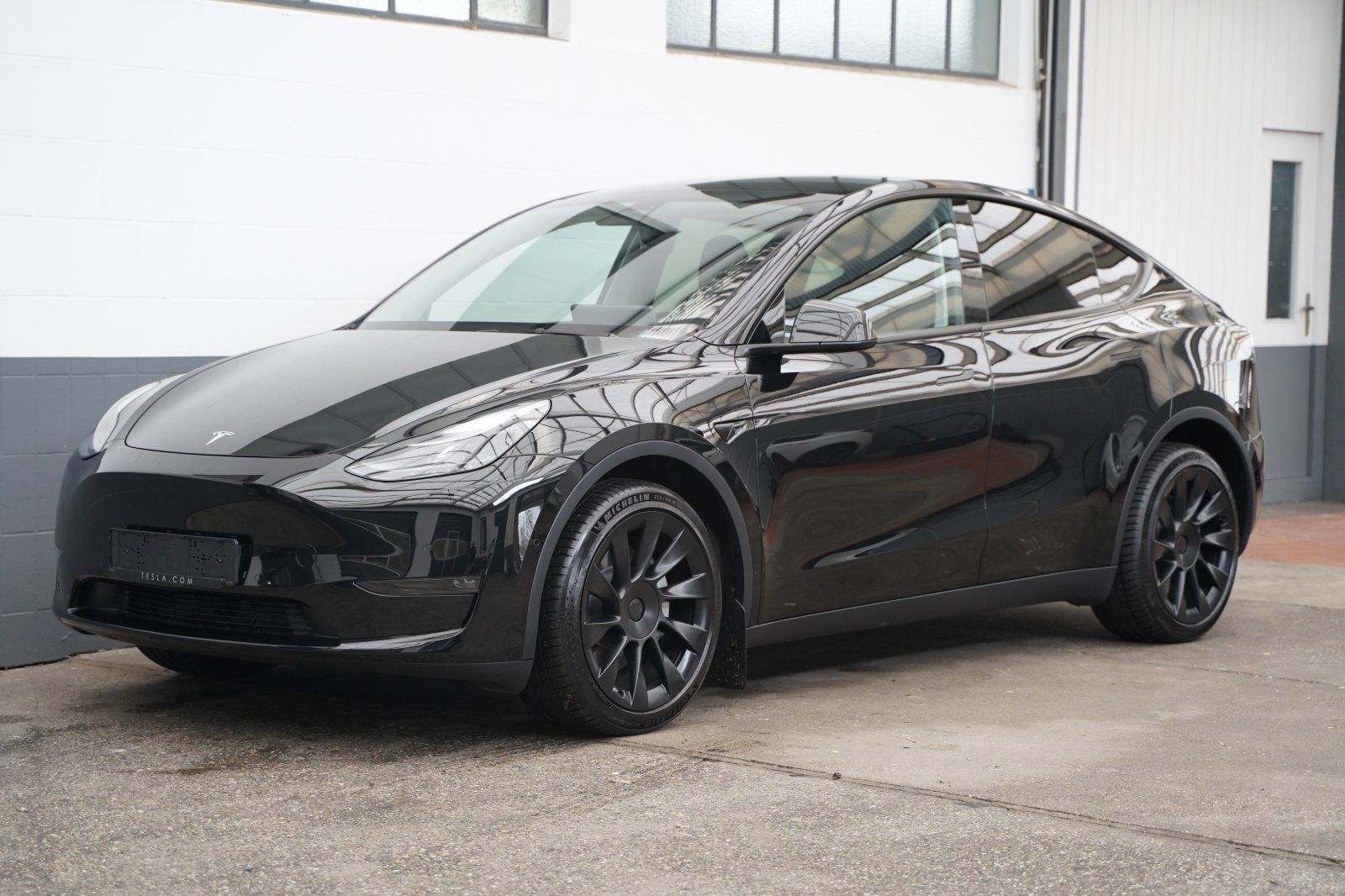 Tesla Model Y Long Range AWD *20-Zoll*Mwst. ausweisbar