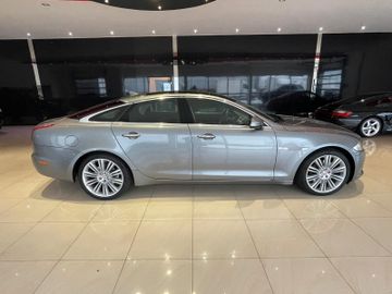 Fahrzeugabbildung Jaguar XJ Premium Luxury *Schiebedach*Navi*Xenon*Leder*
