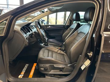 MYAUTOCENTER – Gebraucht- und Jahreswagen mit Werkstattservice in Pfaffenhofen Volkswagen Golf VII Variant Highline BMT *R Line*Navi*Xenon