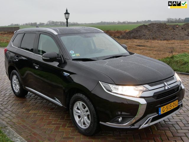 Mitsubishi Outlander 2.4 PHEV Pure AC * 12999 NETTO *