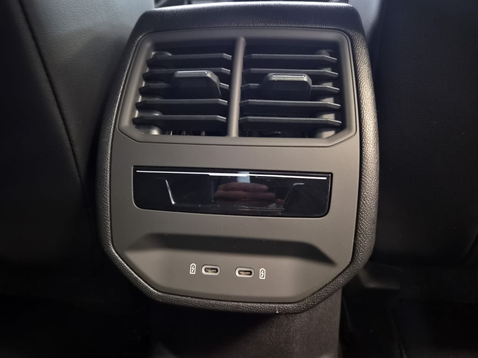 Fahrzeugabbildung CUPRA Formentor VZ e-Hybrid / GEPFLEGT / 1. HAND