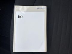 Fahrzeugabbildung Hyundai i10 Select KLIMAANLAGE PDC SITZHEIZUNG TEMPOMAT