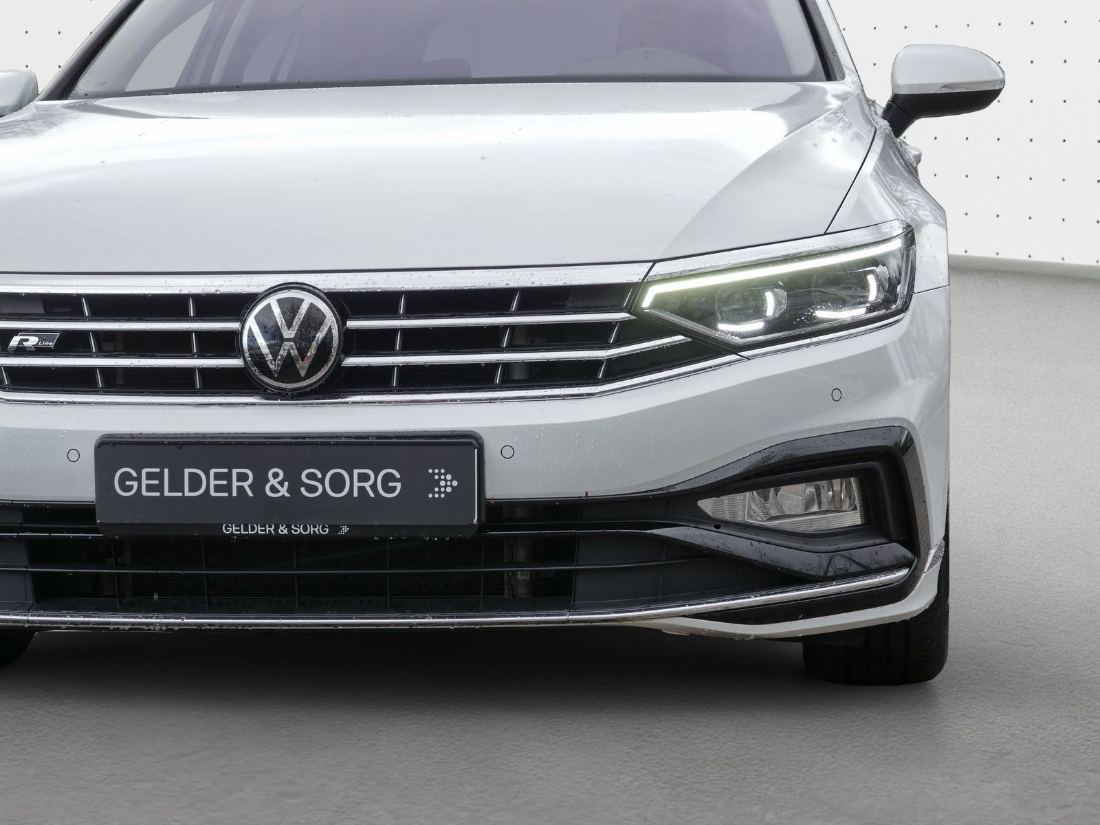 Volkswagen Passat Variant - Bild 12