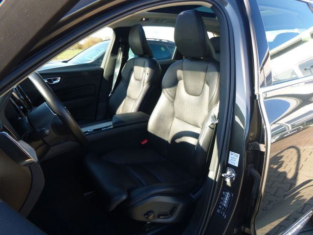 Fahrzeugabbildung Volvo XC60 Inscription 2WD >AUT/AHK/Kamera/PANO/PDC<