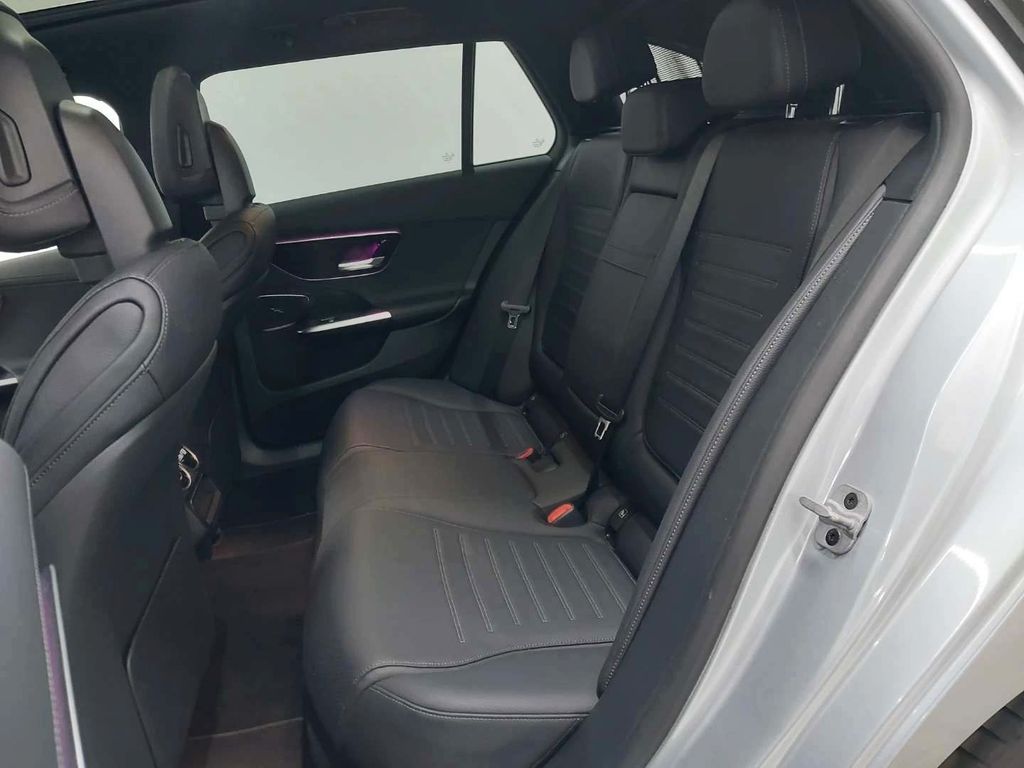 MERCEDES-BENZ C-Class 2023
