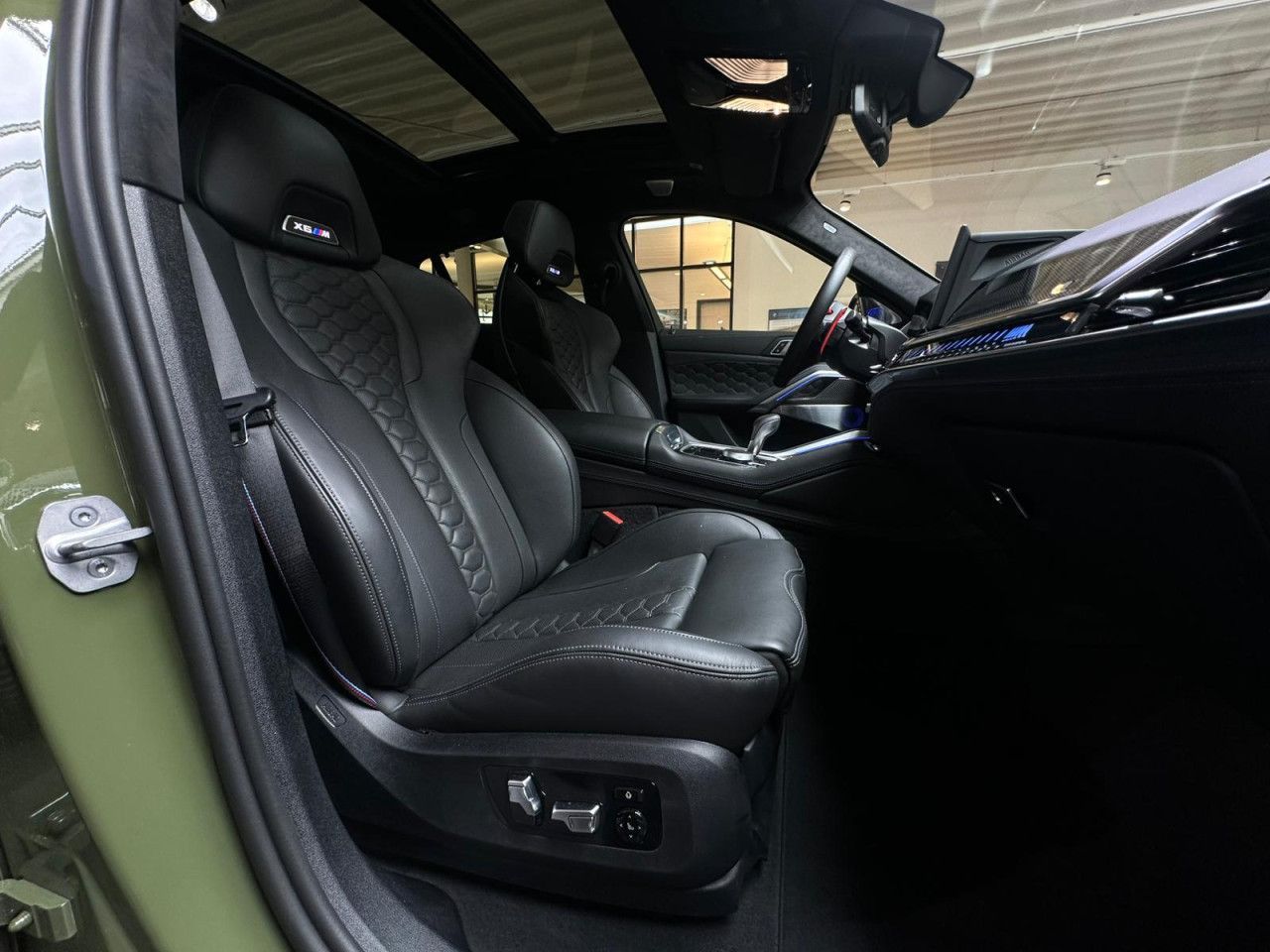 BMW X6 M Comp.M Drivers Carbon AHK eh-UPE:195.300,- foto 11