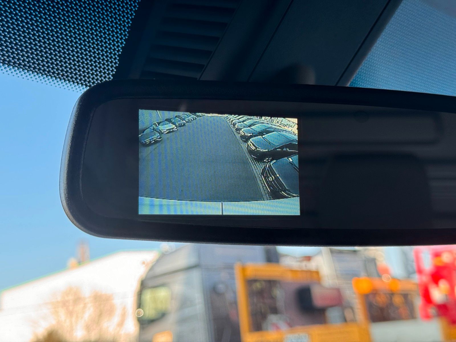 Fahrzeugabbildung Mercedes-Benz eSprinter 312 Klima Kamera