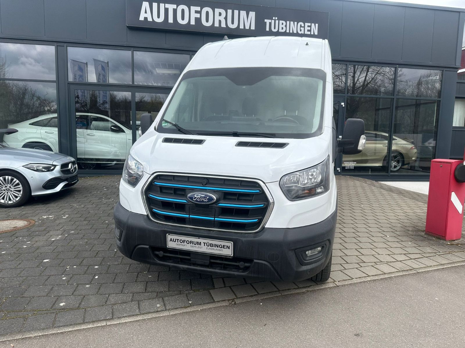 Fahrzeugabbildung Ford E-Transit 350 L3H3 *NAVI*KLIMA*TOUCH*LED*SH