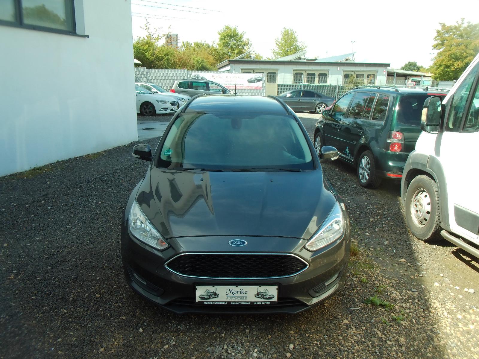 Ford Focus Turnier Trend*Navi*PDC*6.Gang*SHZ**