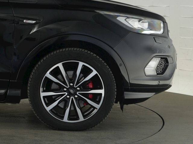 Kuga ST-LINE ECOBOOST AT 4X4+AHK+KEYLESS+SITZHEI