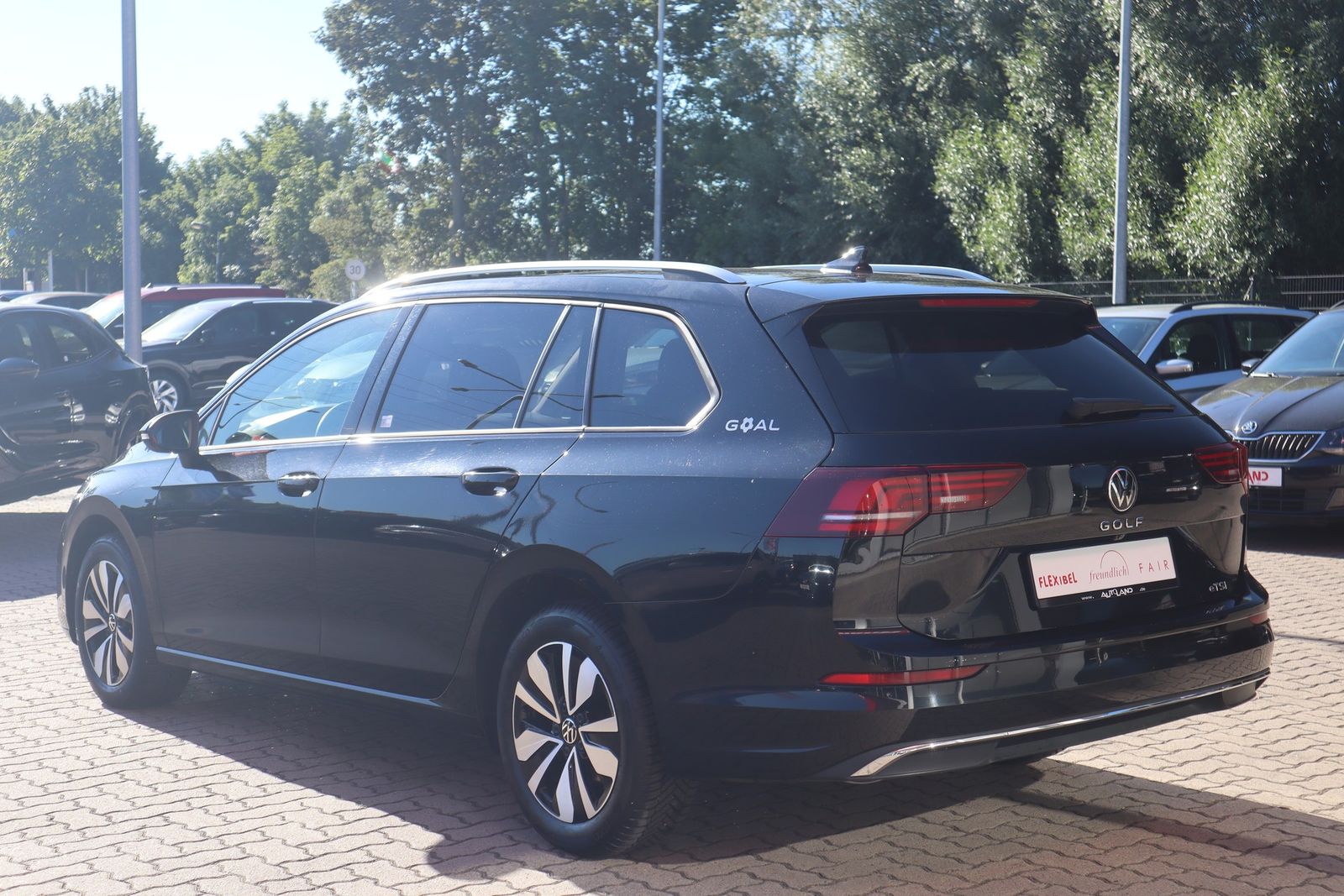 Volkswagen Golf VIII Variant 1.5 eTSI Goal DSG LED Navi ACC imagem 3