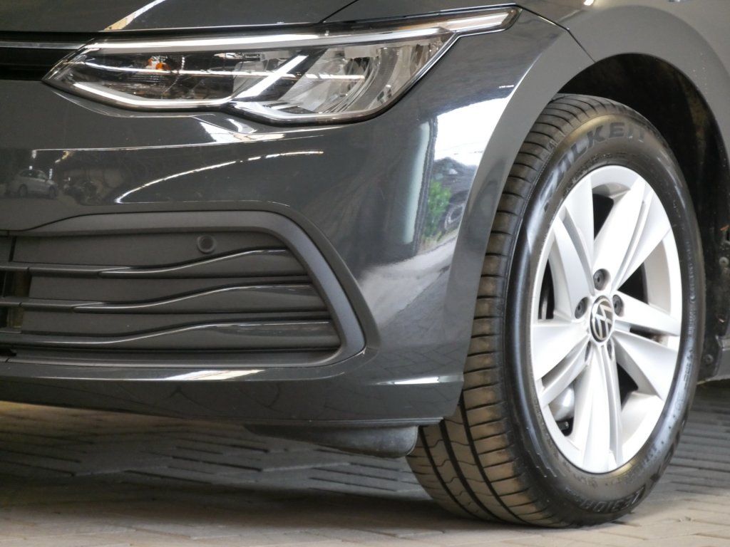 Fahrzeugabbildung Volkswagen Golf Variant 2.0 TDI Life ACC Navi SHZ AppConnec
