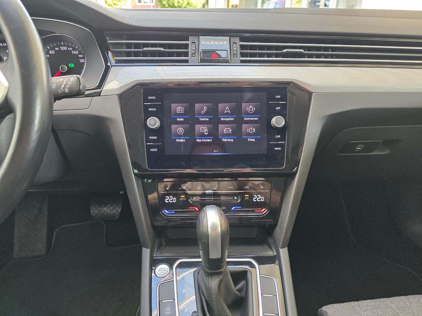 Volkswagen Passat Business App-Connect R-Kamera, миниатюра 24