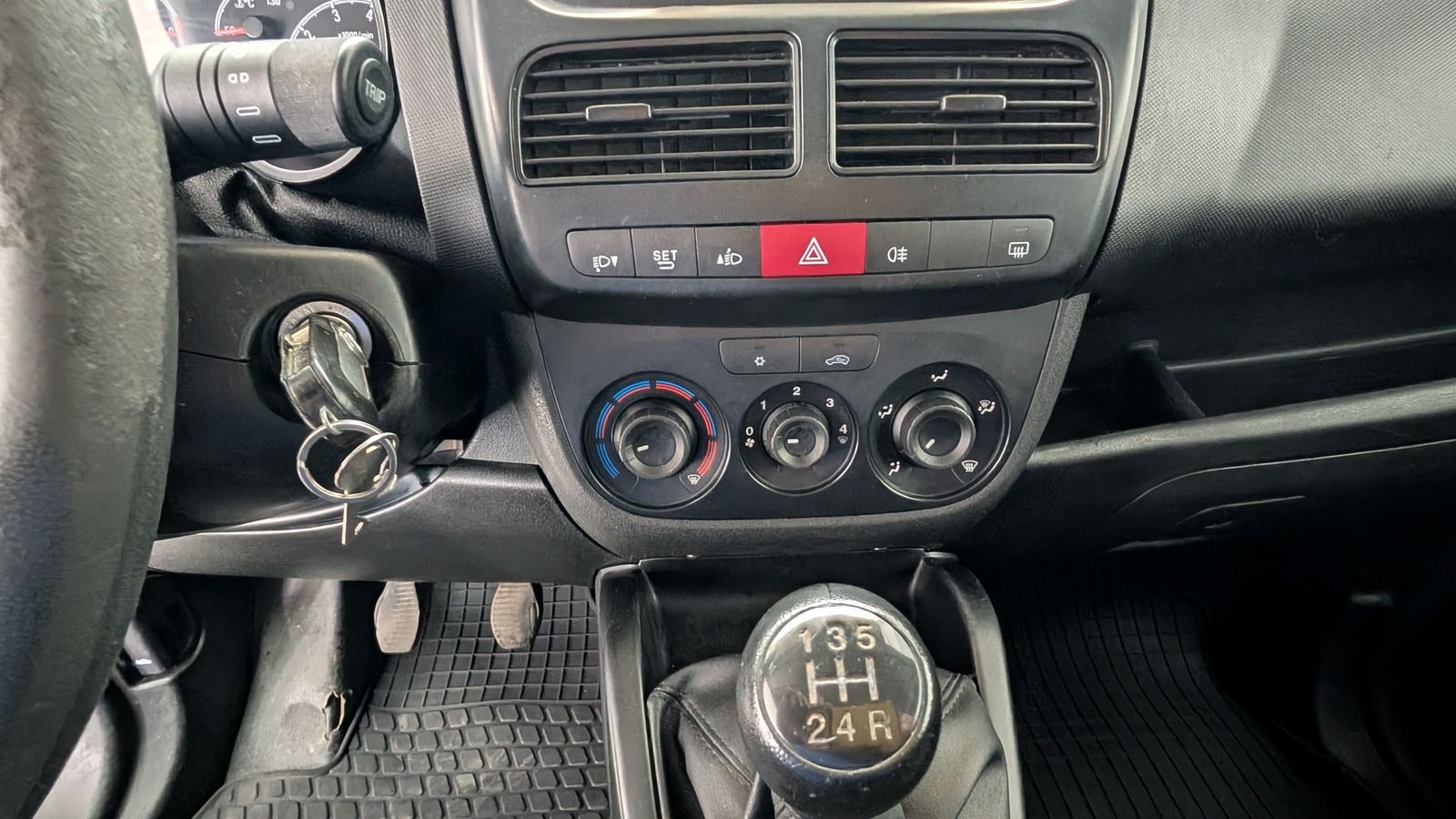Fahrzeugabbildung Opel Combo D 1.3 CDTi Kasten L2 * lang *