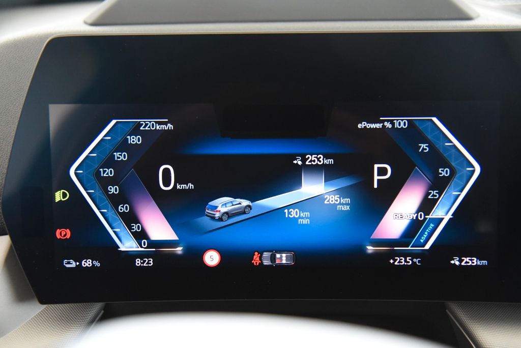 BMW iX1