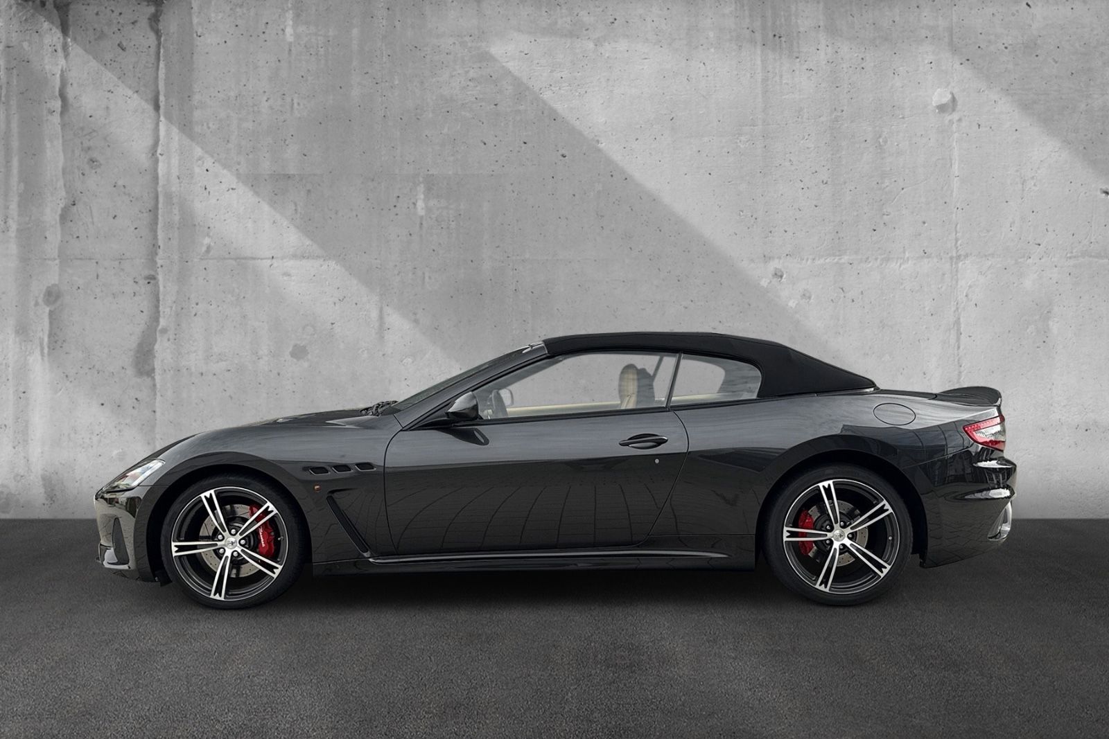Fahrzeugabbildung Maserati GranCabrio MC*Dt. Auto*1.Hand*Facelift