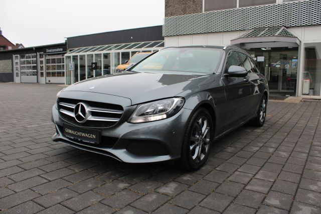 Mercedes-Benz C 180 Avantgarde*NAVI*AHK*TEMPO*PDC*LEDER*