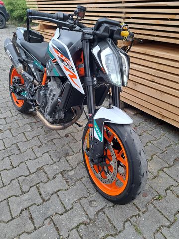 KTM 890 Duke R ABS, viel Zubehör