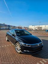 Volkswagen Passat 2.0 TSI 162kW DSG Highline Highline - Volkswagen Passat mit Benzin-Antrieb: Limousine, 2.0
