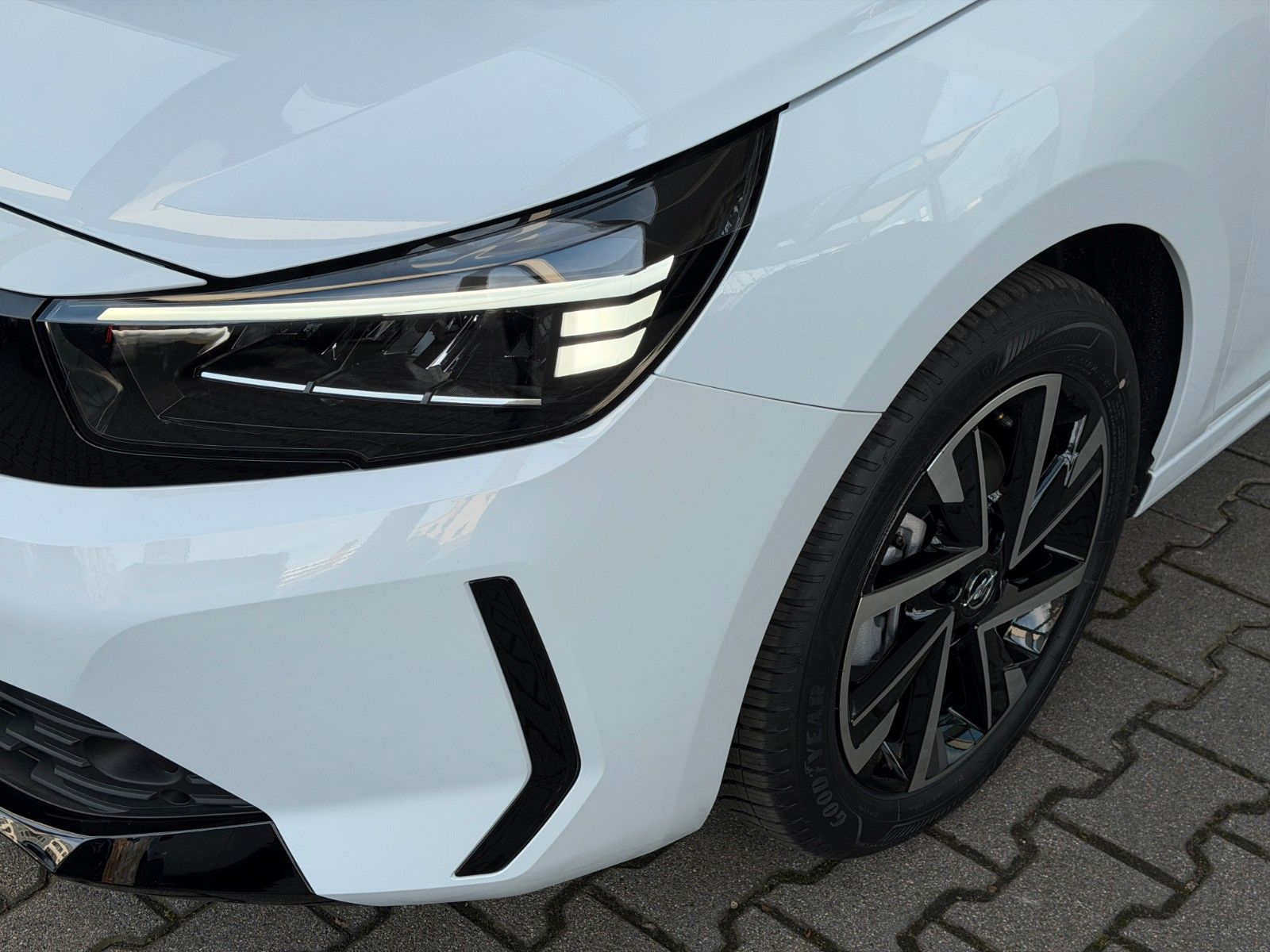 Fahrzeugabbildung Opel Corsa F Edition 110PS Hybrid Automatik/LED!