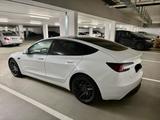 Tesla Model 3 Long Range Dual Motor, EZ 2024 - Tesla Gebrauchtwagen von 2024
