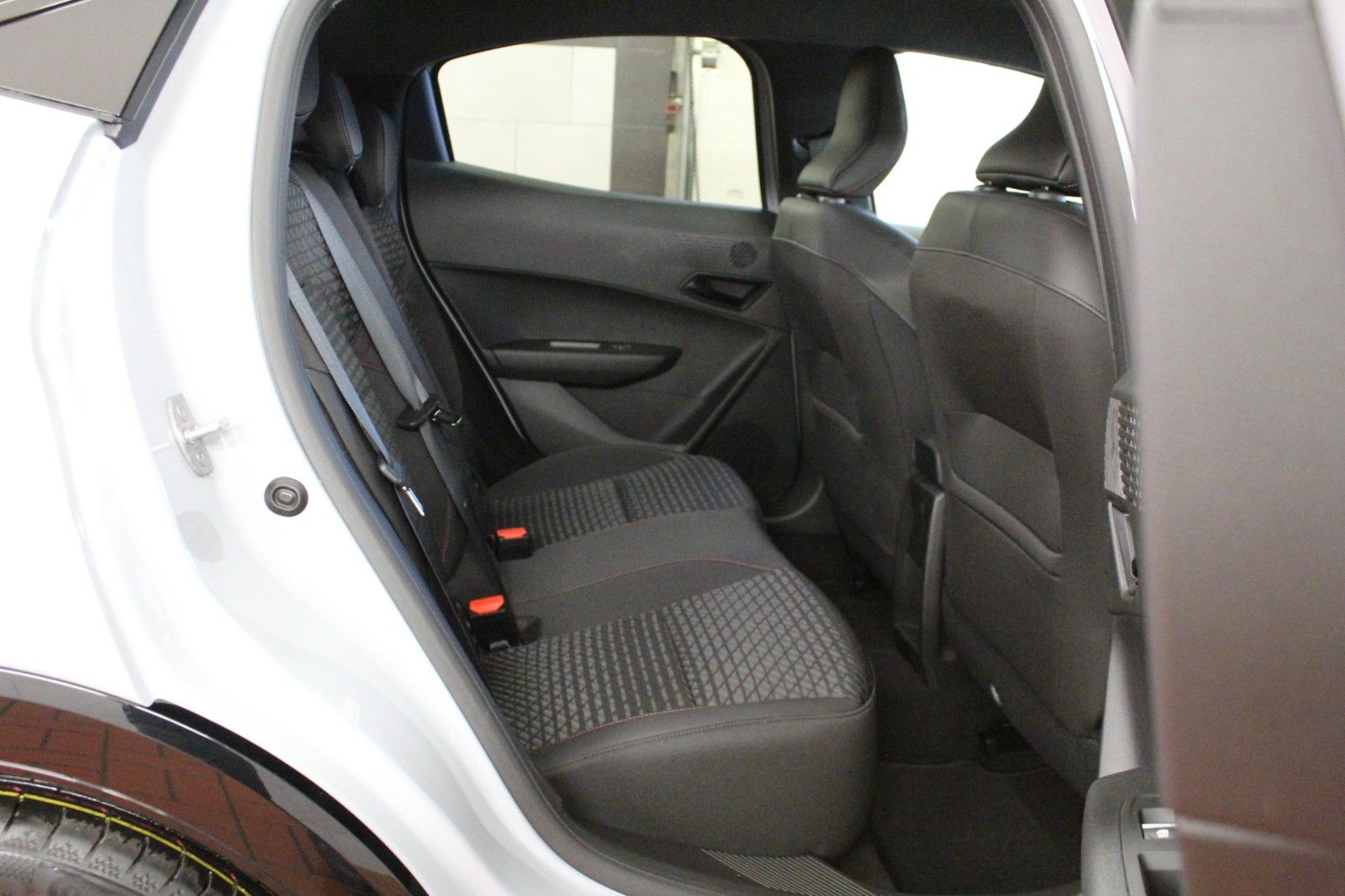 Fahrzeugabbildung Renault Clio TCe 115 Techno *Winter*Safety-Paket*